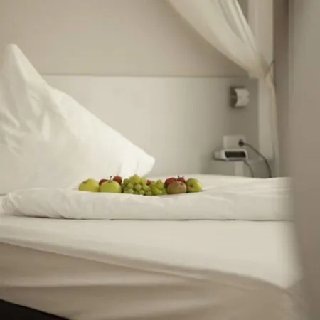 Kiez Hotel 3*